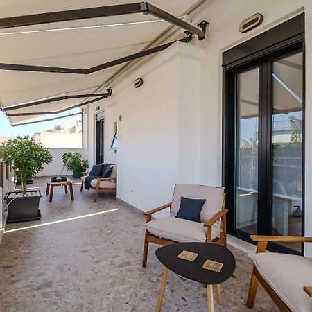 Appartamento Koukouvagia Penthouse In Atene Esterno foto
